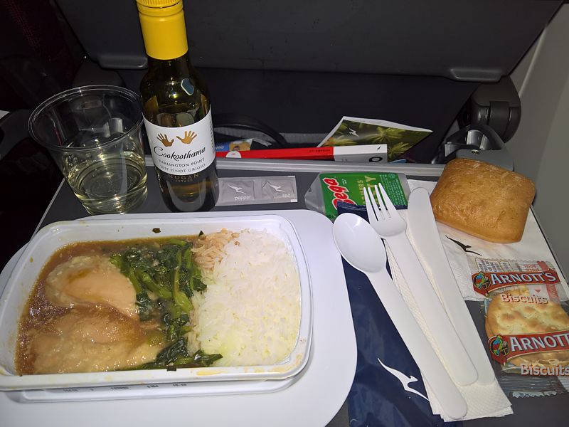 Qantas inflight meal MEL-PER June 2018